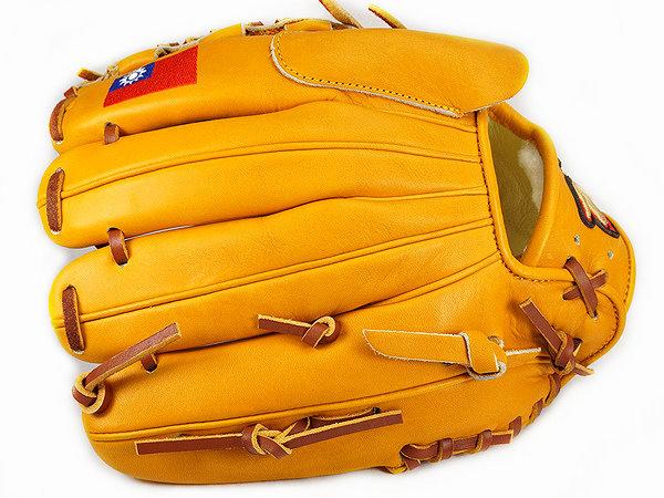 WOODZ 11.75 inch Custom Glove for Mr. McKenzie