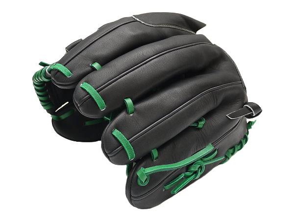 ZETT 12 inch Custom Glove for Mr. Blackburn