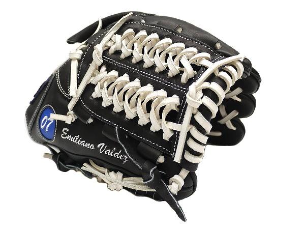 ZETT 11.5 inch Custom Glove for Mr. Valdez