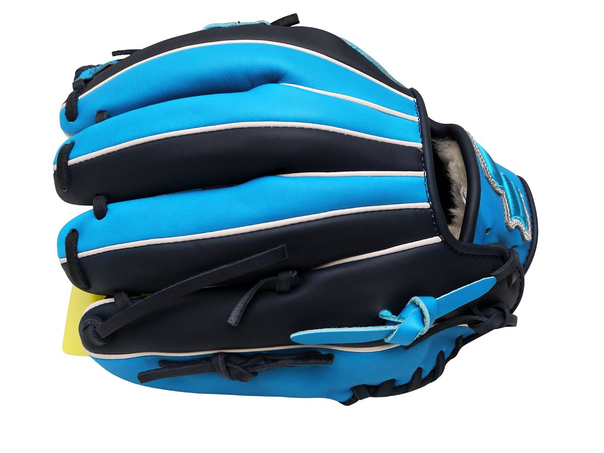 SSK Special Order 11.75 inch Infielder Glove - SkyBlue/Black