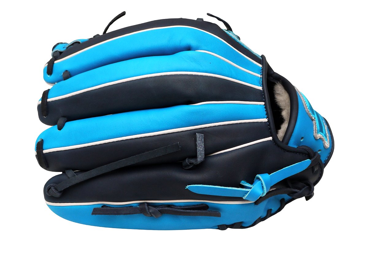 SSK Special Order 12.75 inch Outfielder Glove - SkyBlue/Black